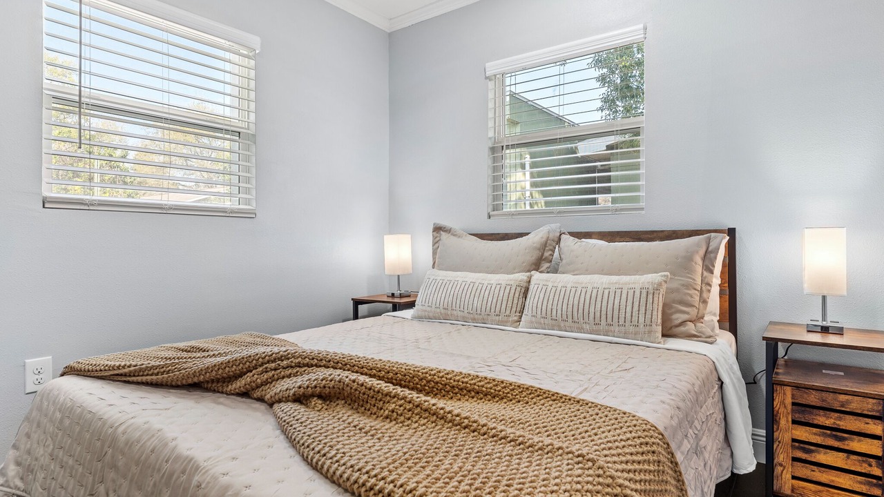 Photo of Bedroom in Bearss Plaza