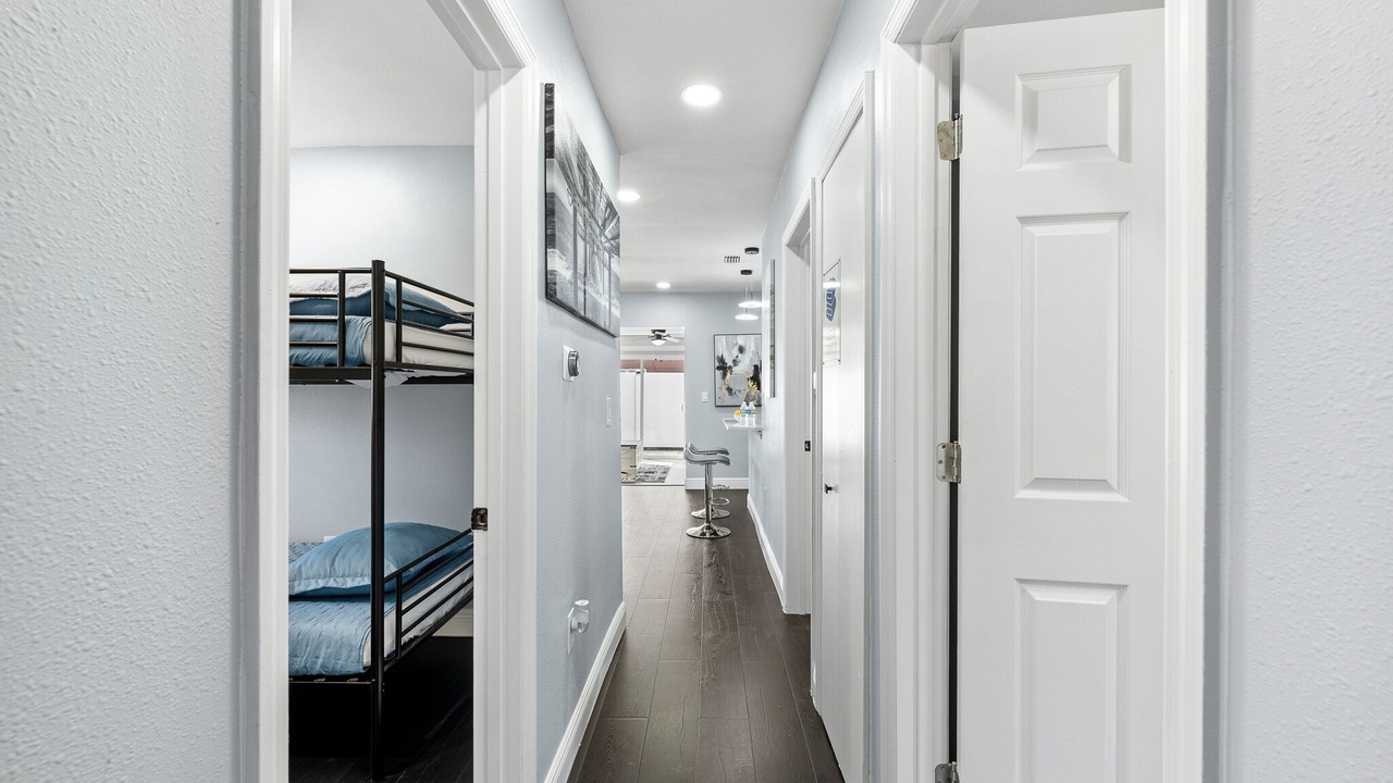 Photo of Bedroom in Bearss Plaza