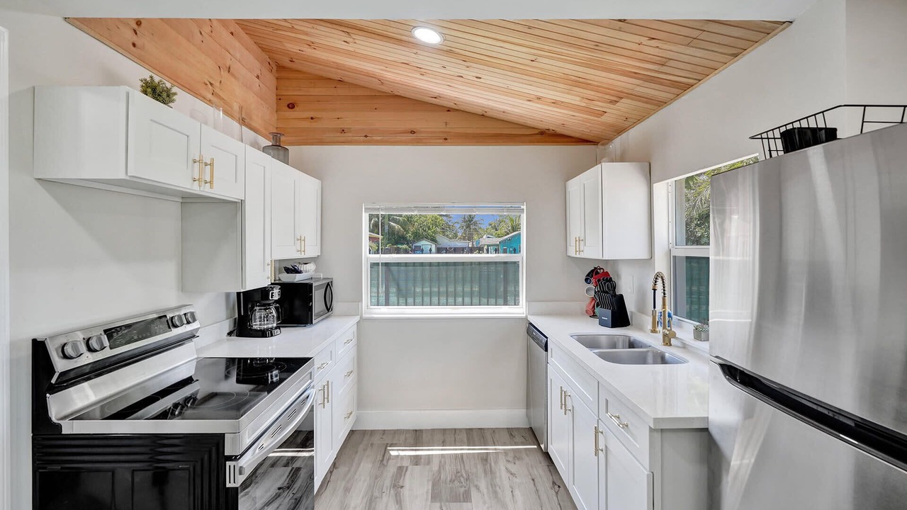 Photo of Kitchen in West Little River