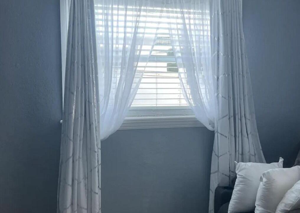 Photo of Bedroom in Ludlam