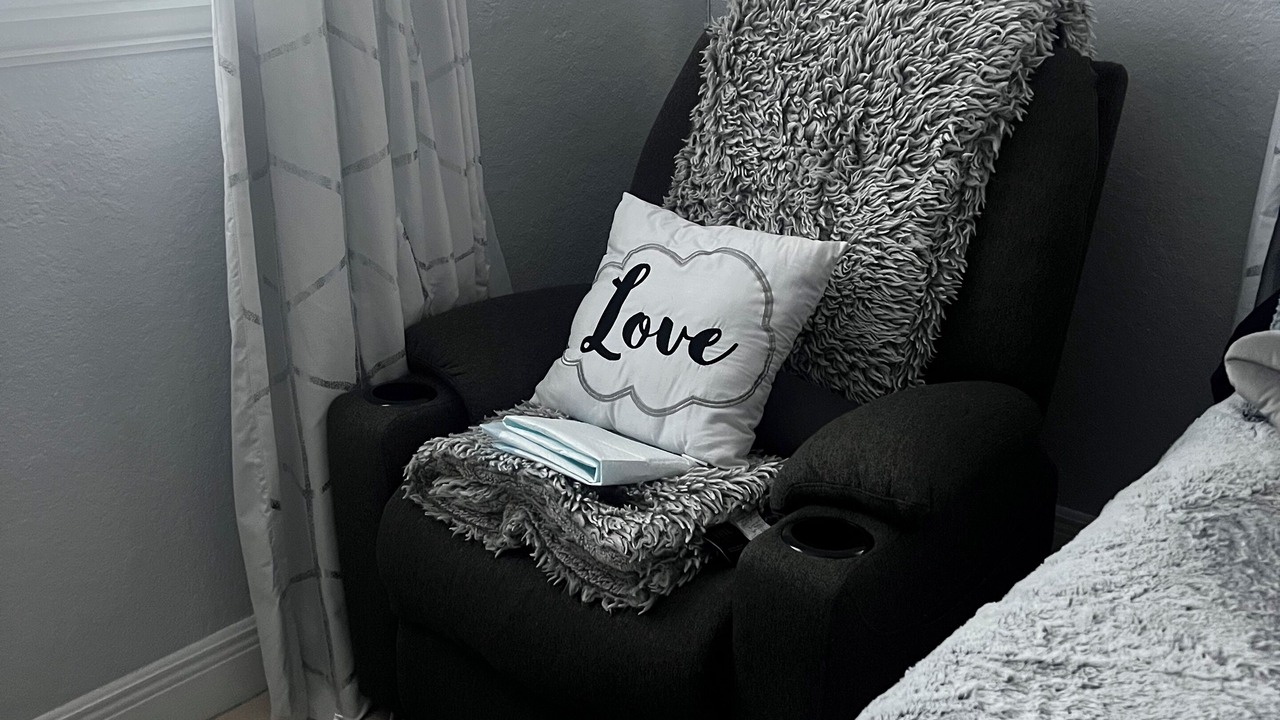 Photo of Bedroom in Olympia Heights