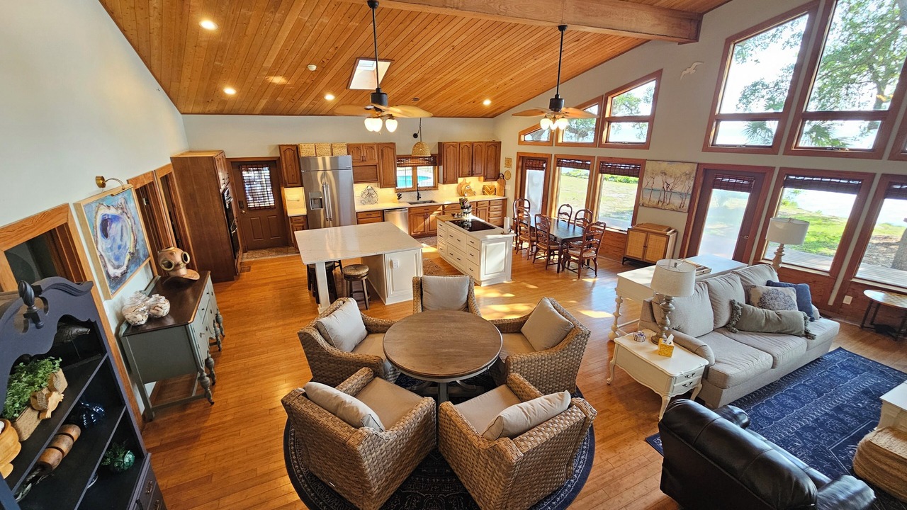 Photo of Bedroom in Magnolia Bluffs