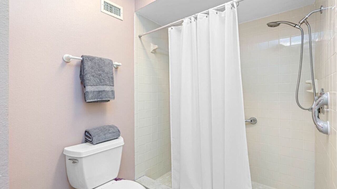 Photo of Bathroom in Greater Northdale