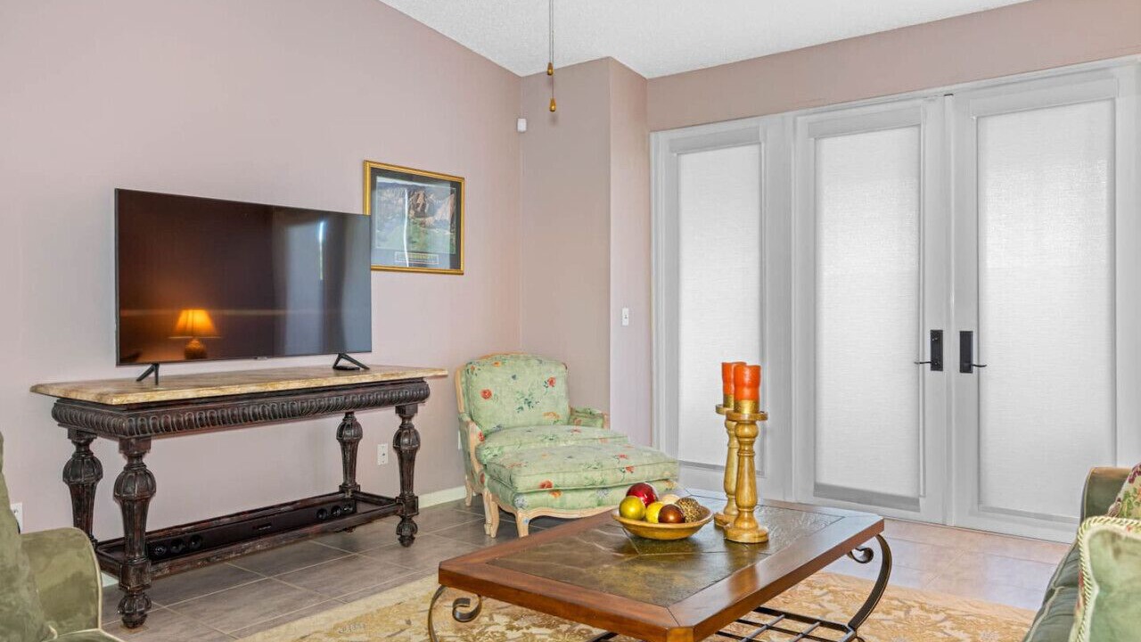 Photo of Livingroom in Greater Northdale