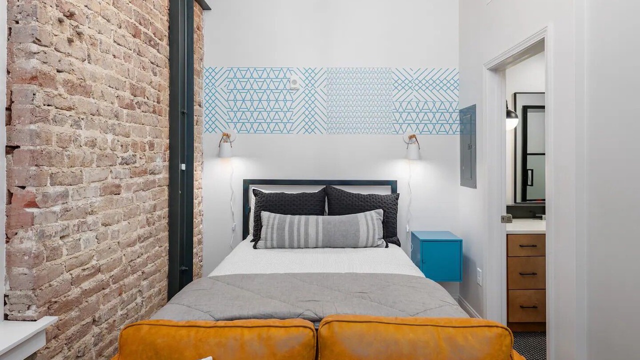 Photo of Bedroom in Central City