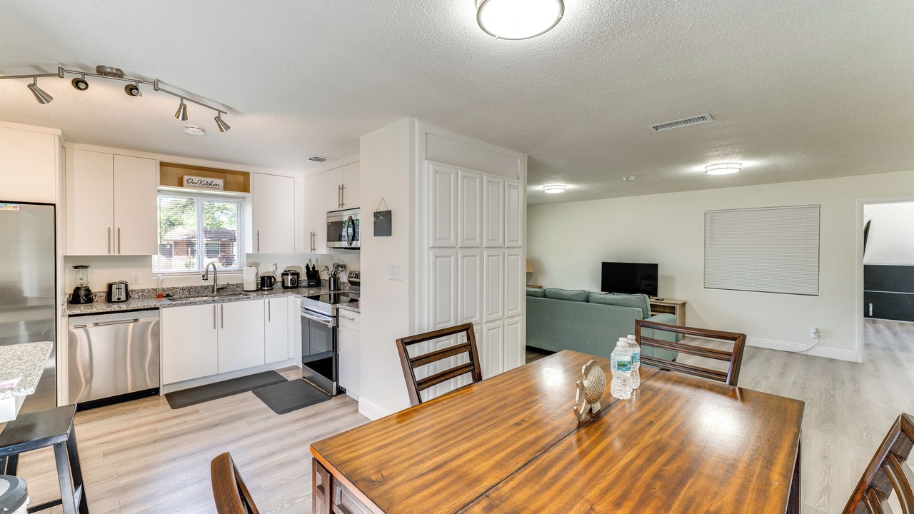 Photo of Kitchen in Greenbriar Estates