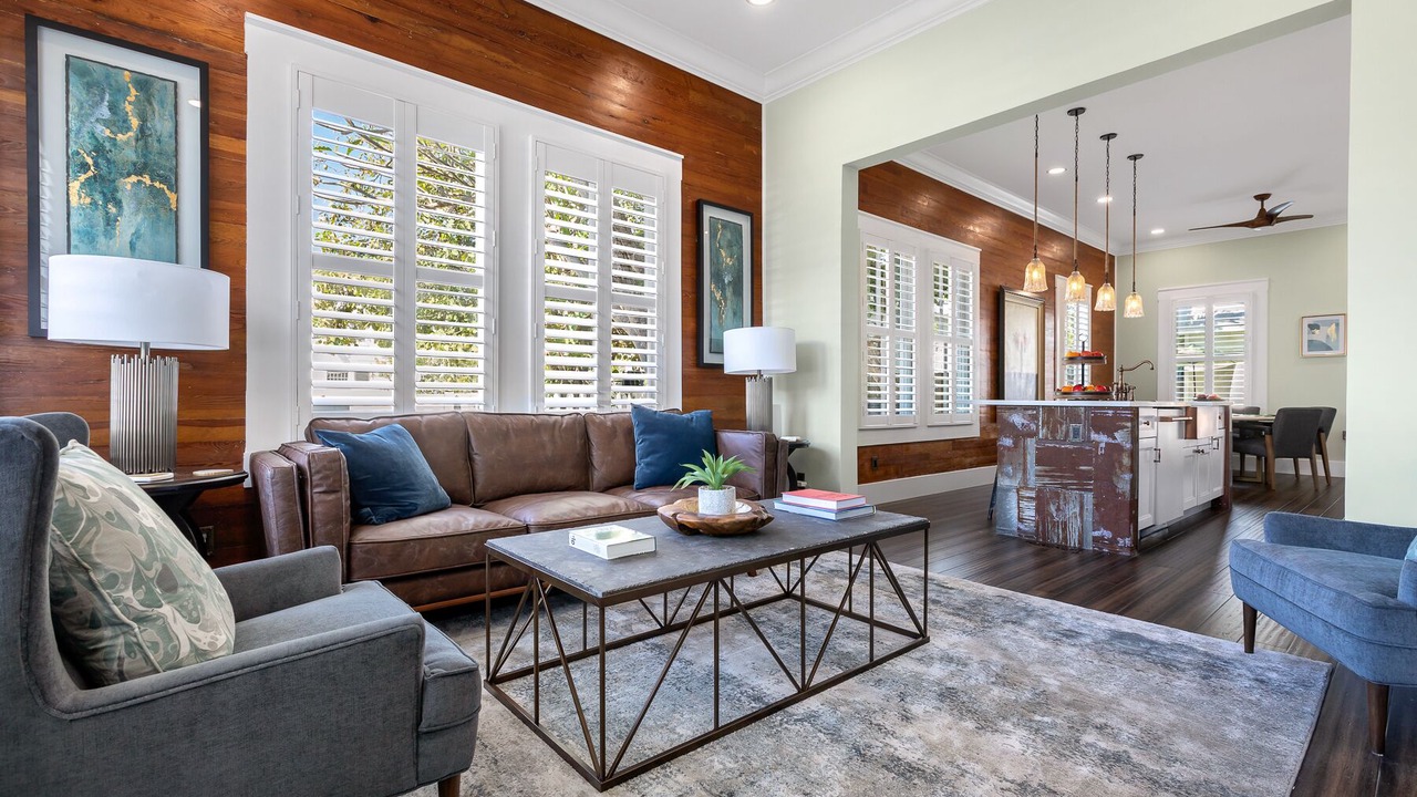 Photo of Livingroom in Historic Seaport