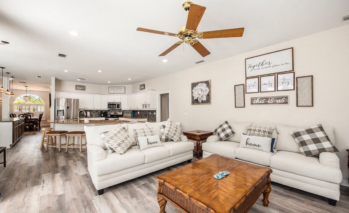 Photo of Livingroom in Oldsmar