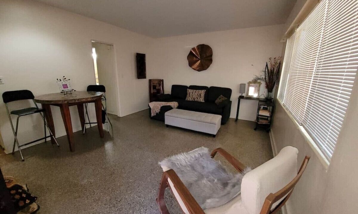 Photo of Livingroom in Crescent Lake