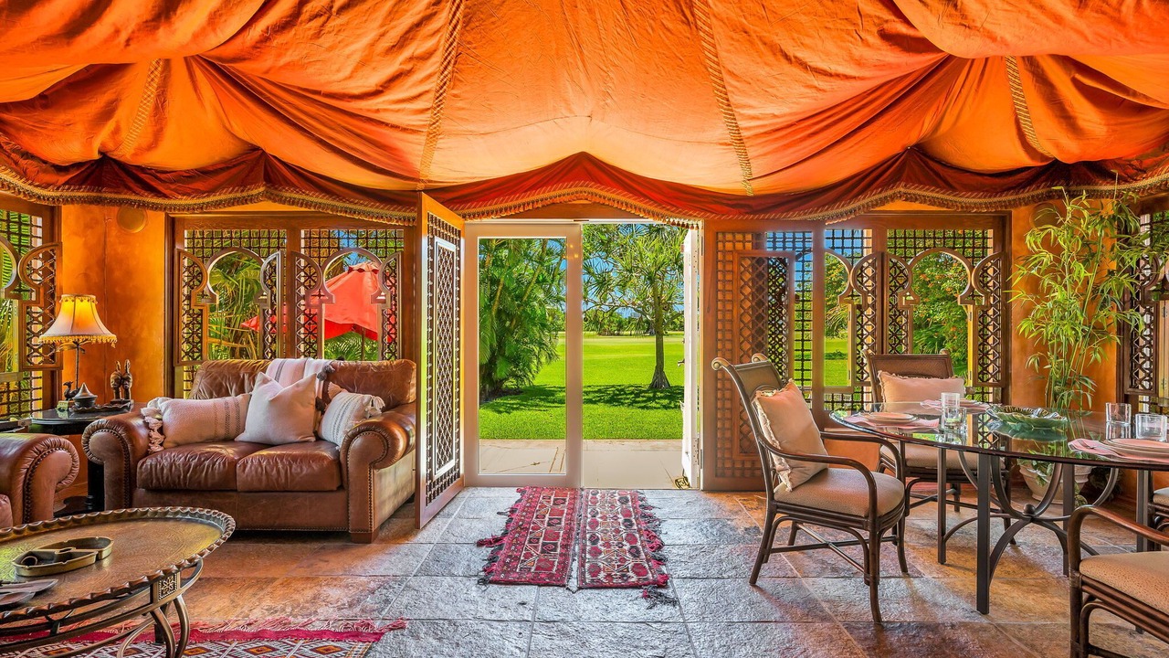 Photo of Bedroom in Parrot Cove