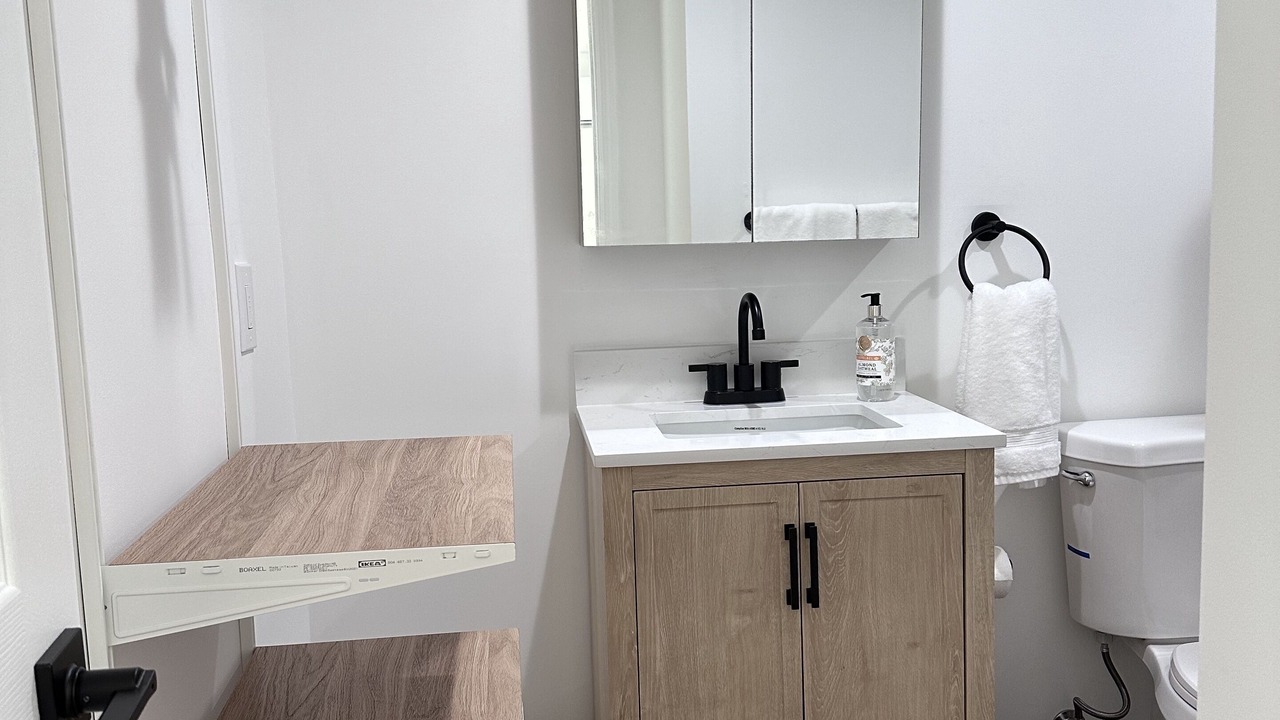Photo of Bathroom in Sunset
