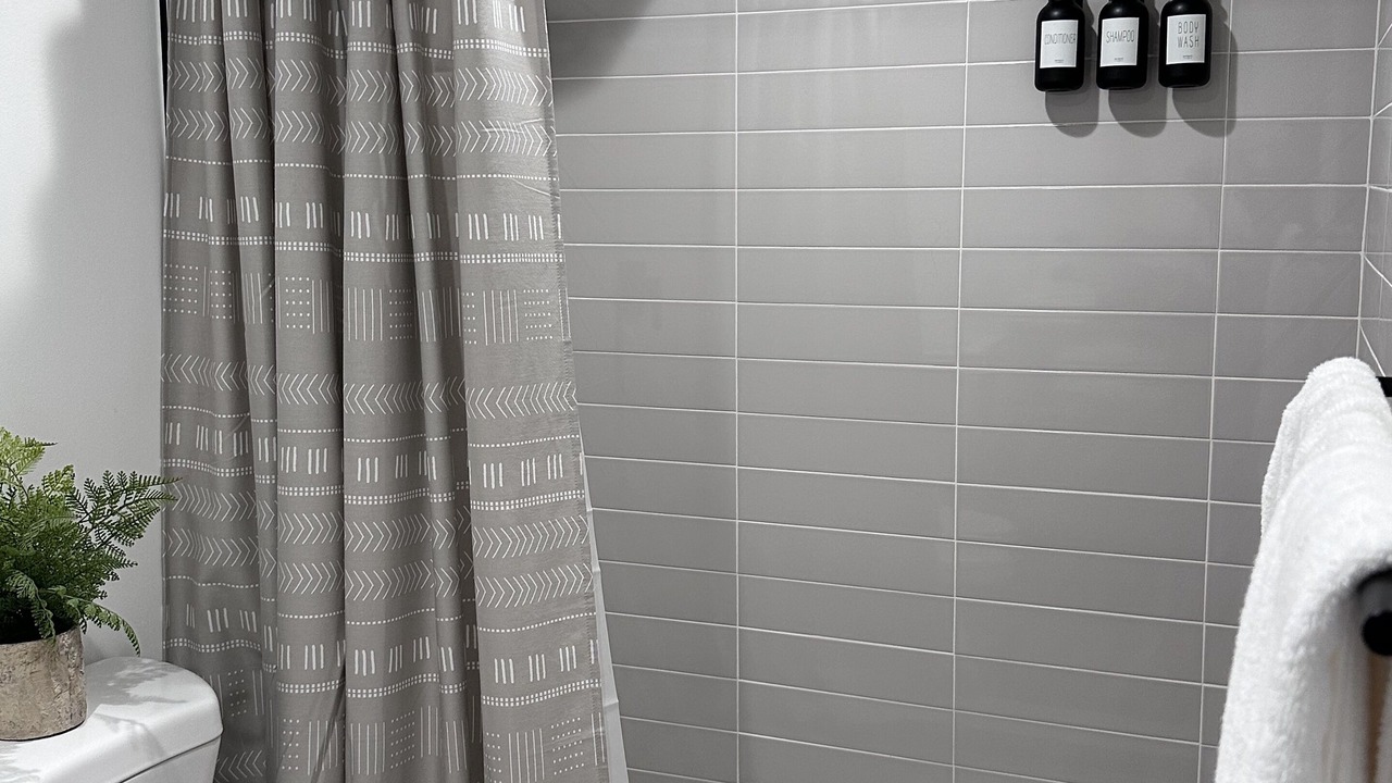 Photo of Bathroom in Sunset