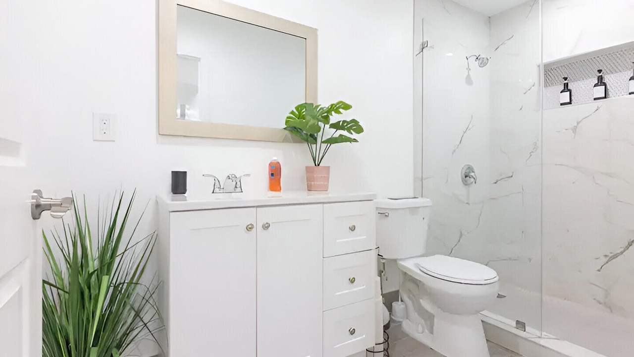 Photo of Bathroom in Overtown