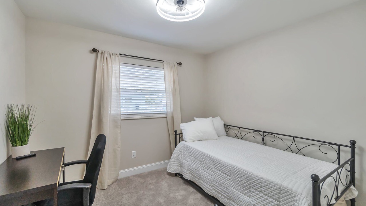 Photo of Bedroom in Old Seminole Heights