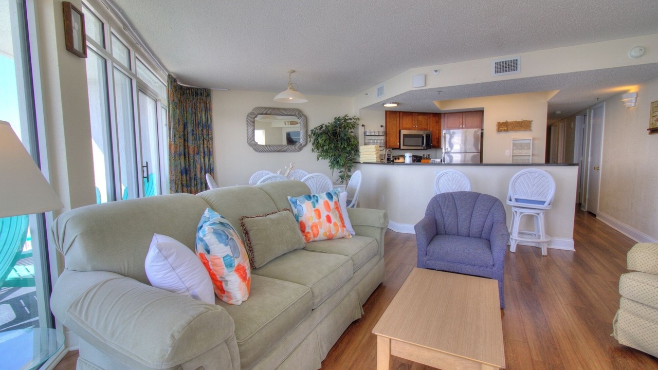 Photo of Livingroom in Arcadian Shores