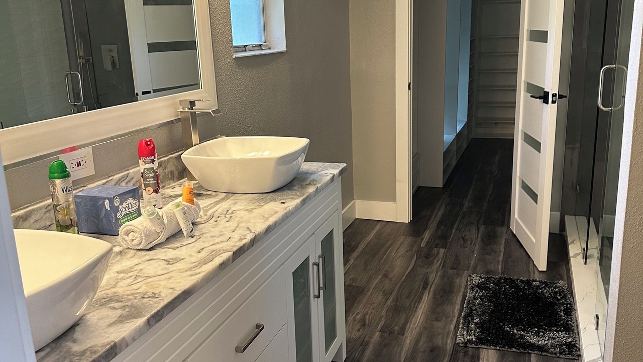 Photo of Bathroom in Lake Magdalene