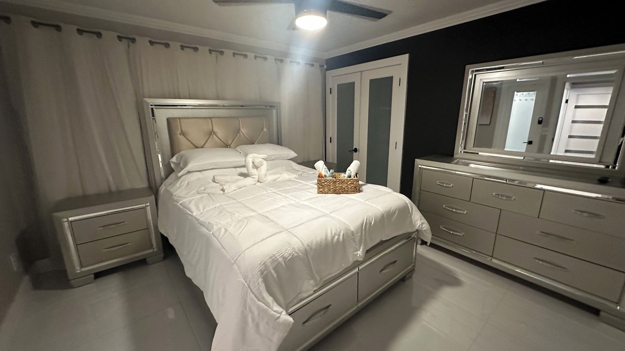 Photo of Bedroom in Lake Magdalene