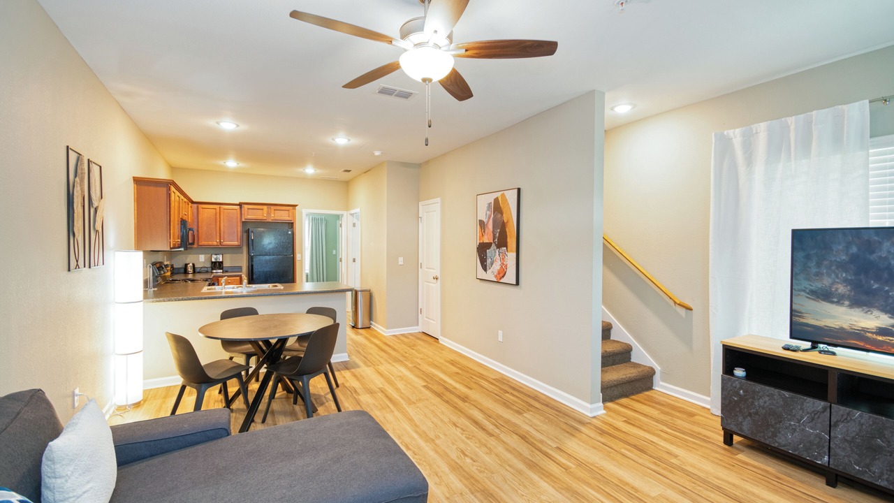 Photo of Livingroom in Tallahassee