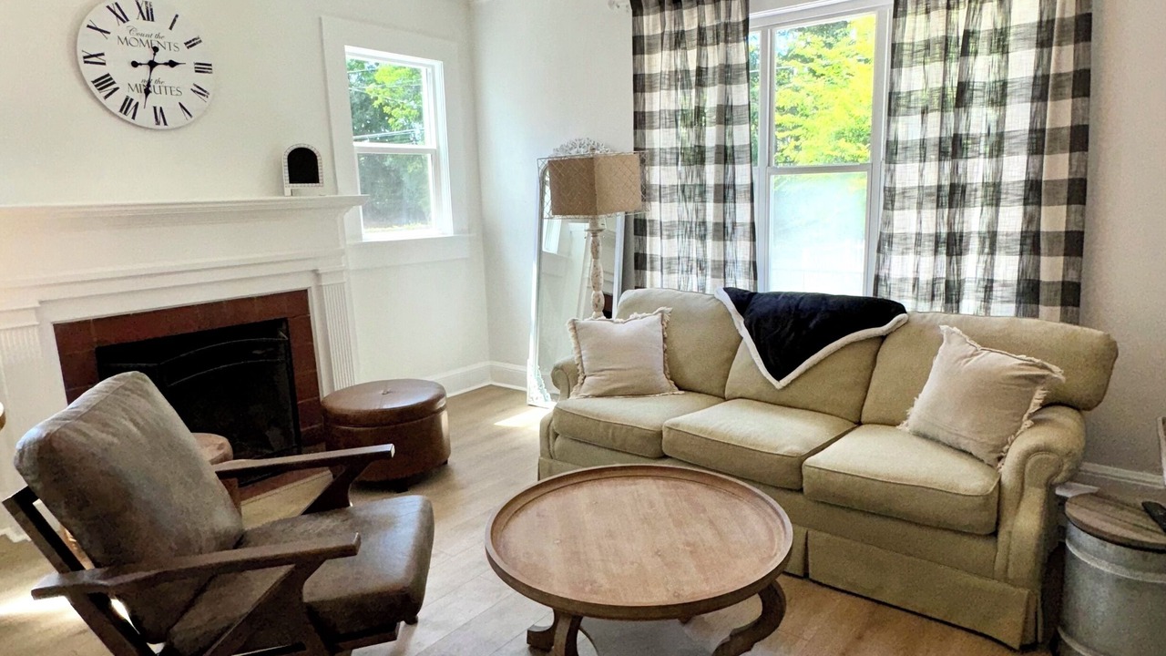 Photo of Livingroom in Old Town