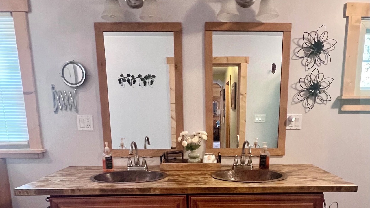 Photo of Bathroom in Dahlonega