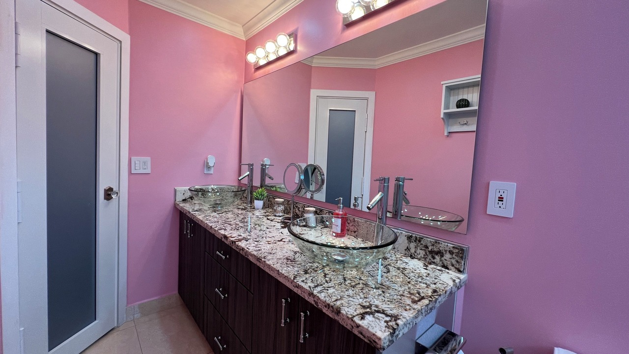 Photo of Bathroom in Boulevard Heights
