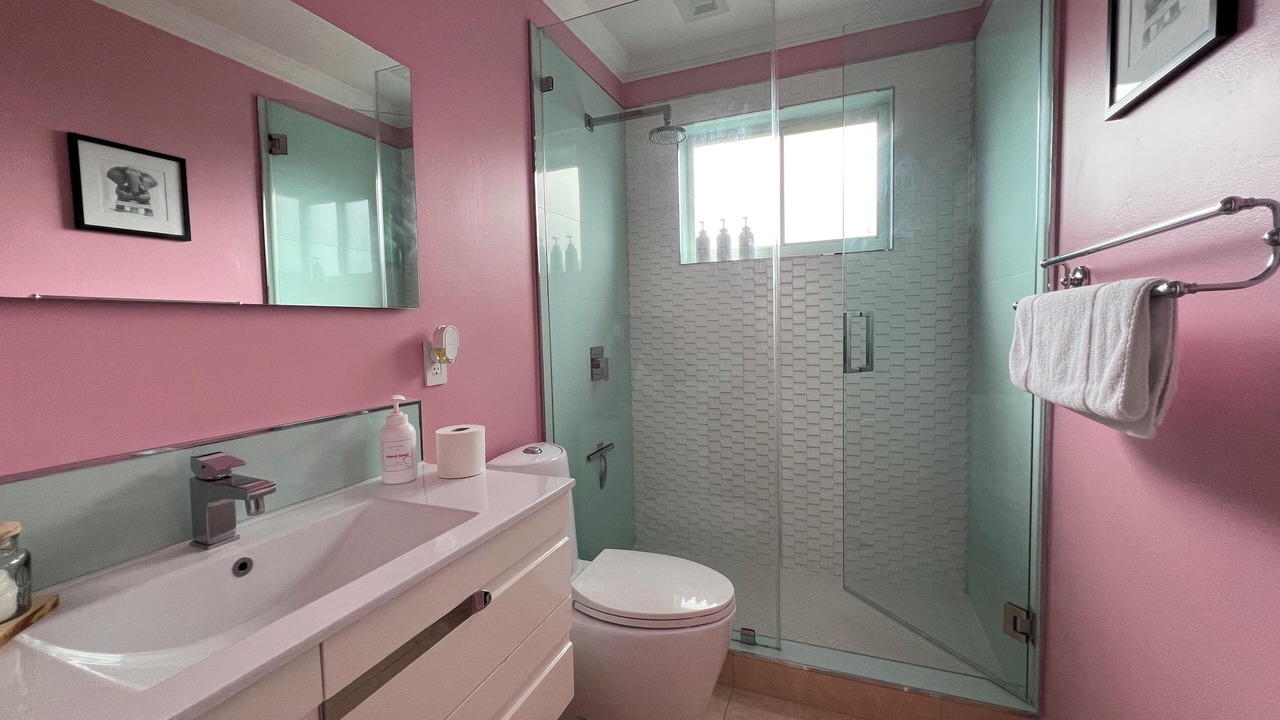 Photo of Bathroom in Boulevard Heights