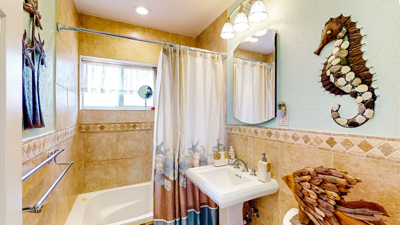 Photo of Bathroom in South Middle River