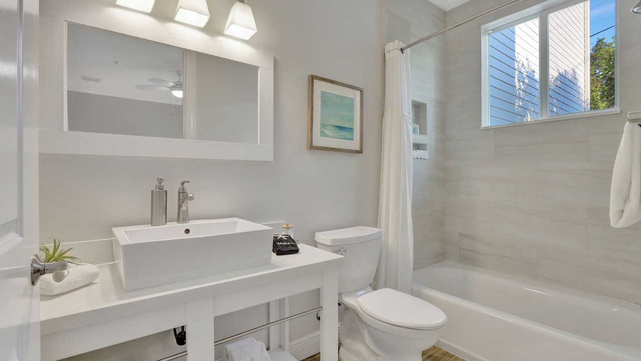 Photo of Bathroom in Upper Matecumbe Key