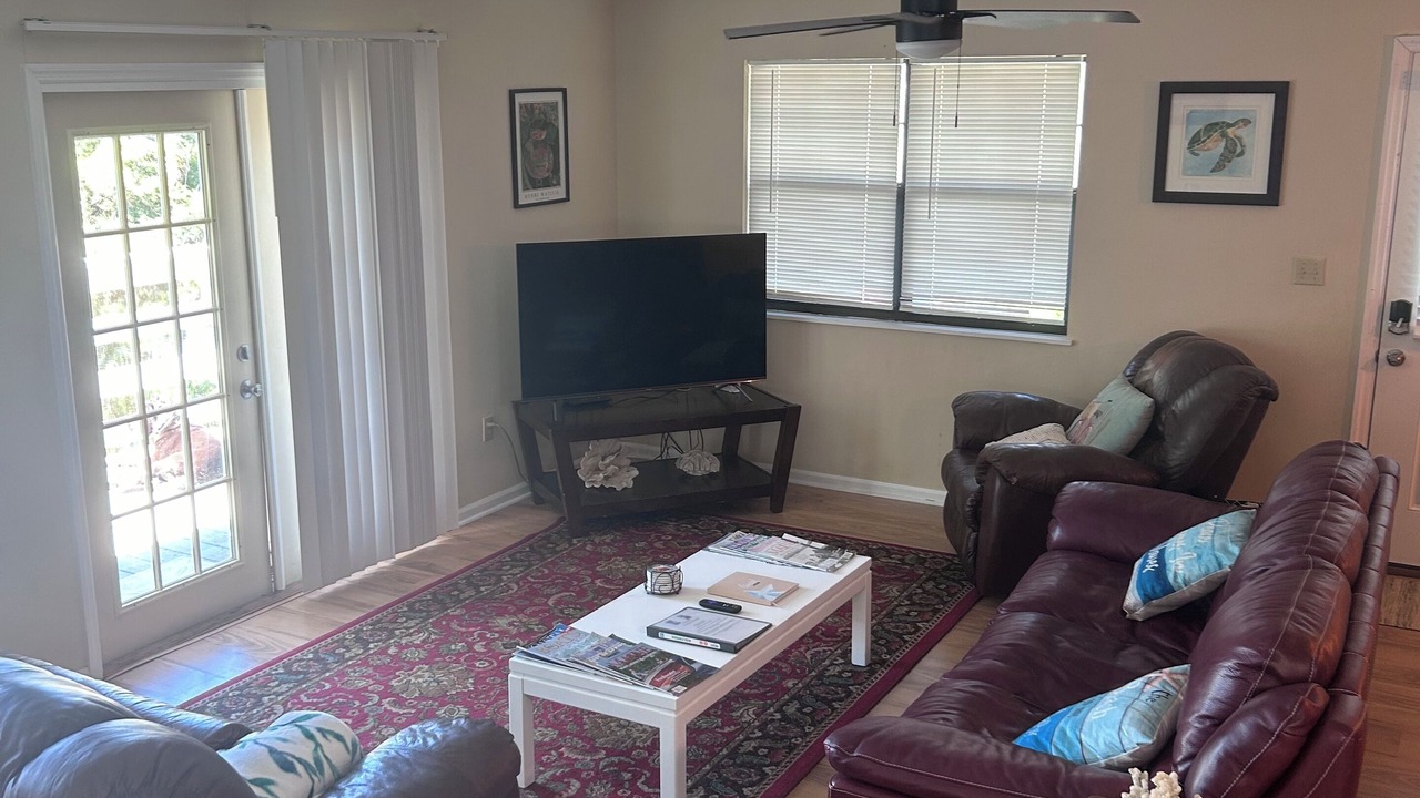 Photo of Livingroom in Alligator Point