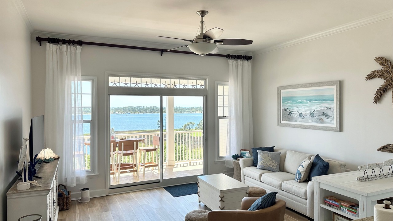 Photo of Patio Balcony in Upper Grand Lagoon