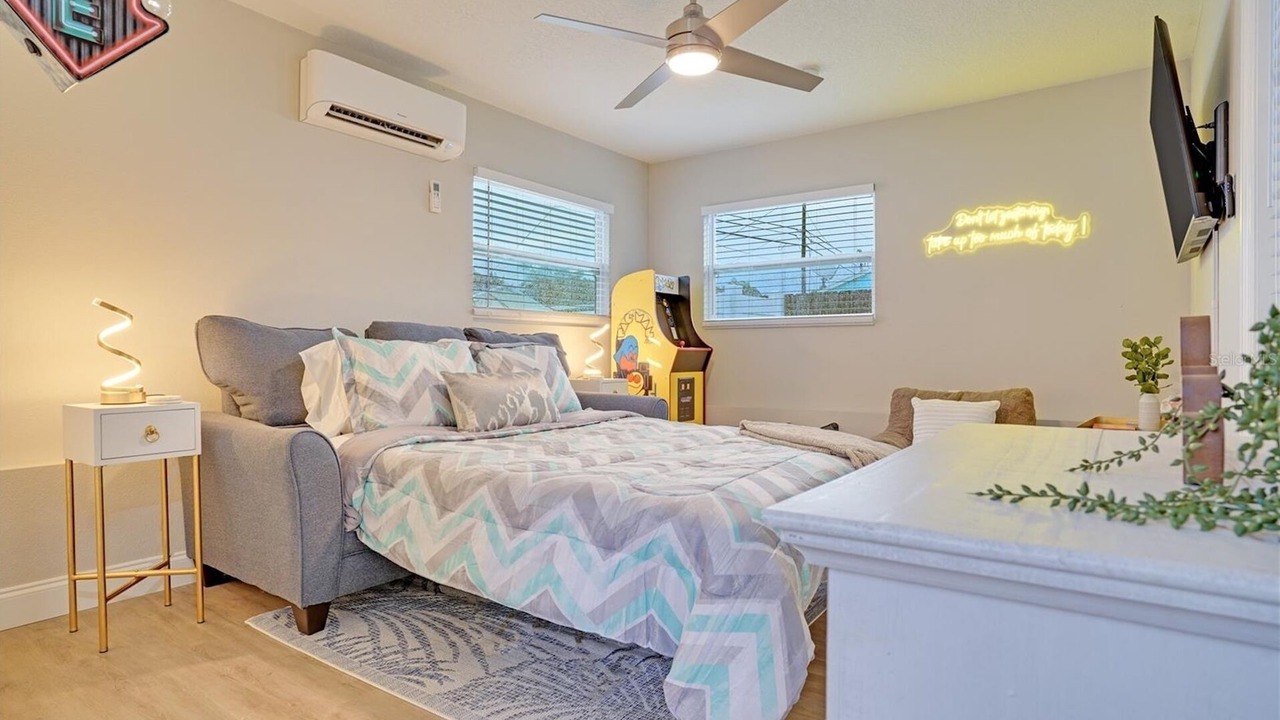 Photo of Bedroom in Gulfport
