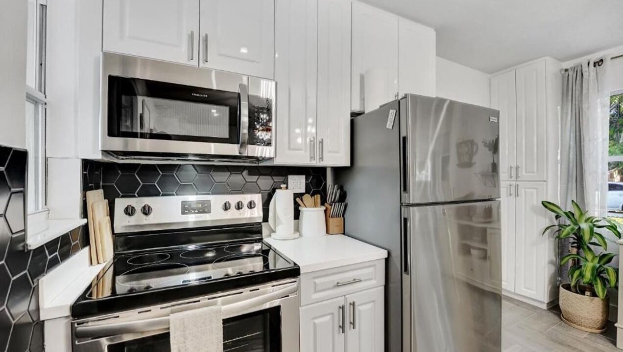 Photo of Kitchen in North Central Hollywood