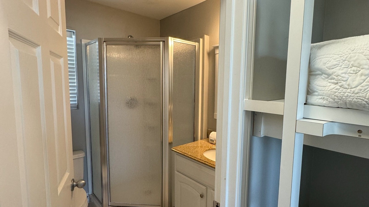 Photo of Bathroom in Crystal Shores