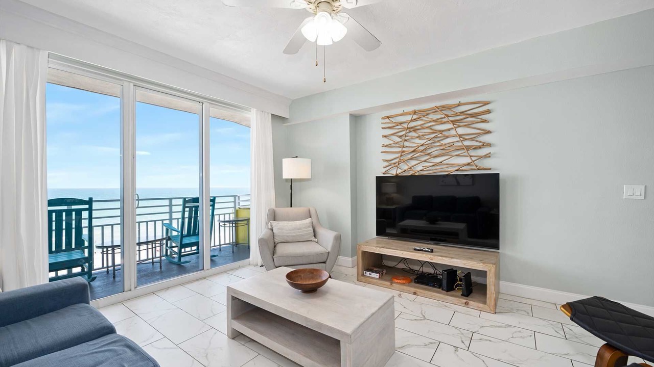 Photo of Livingroom in Brush - Stewarts