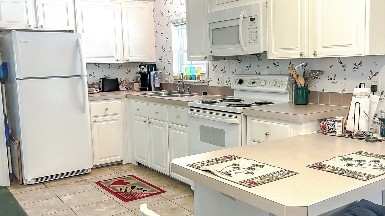 Photo of Kitchen in Suwannee