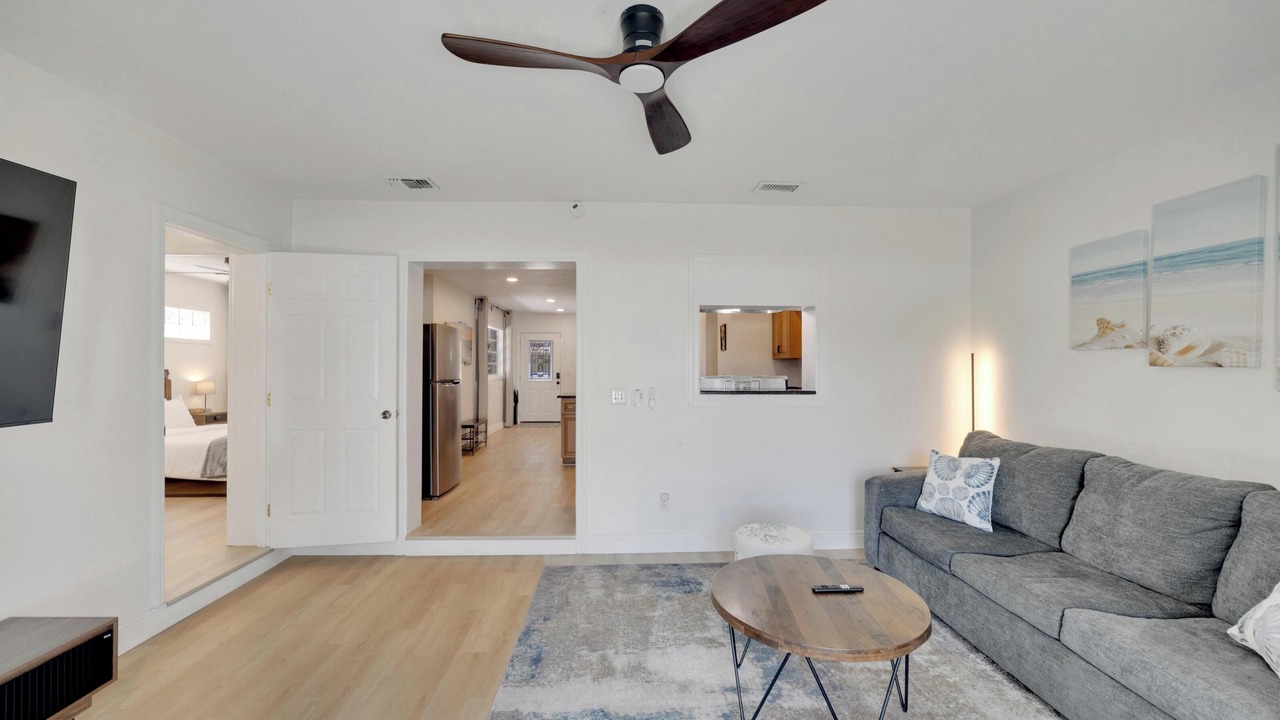 Photo of Livingroom in Carrollwood