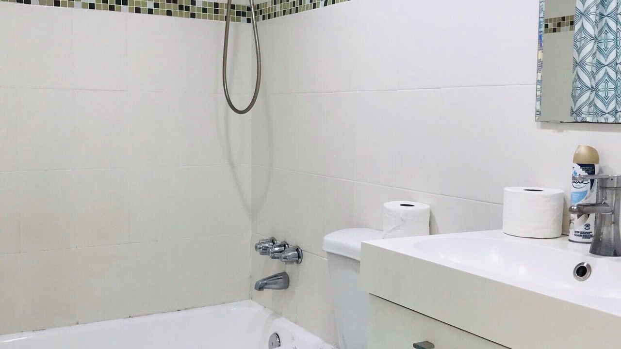 Photo of Bathroom in Hallandale Beach