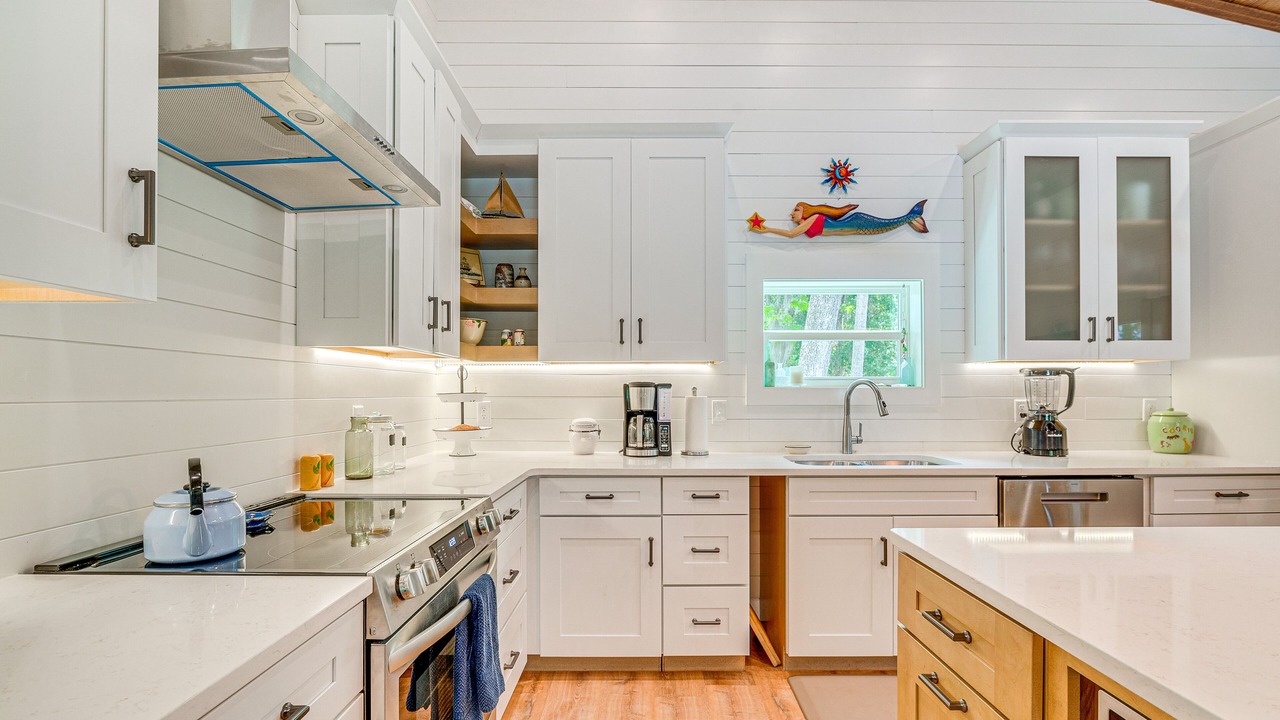 Photo of Kitchen in Yankeetown