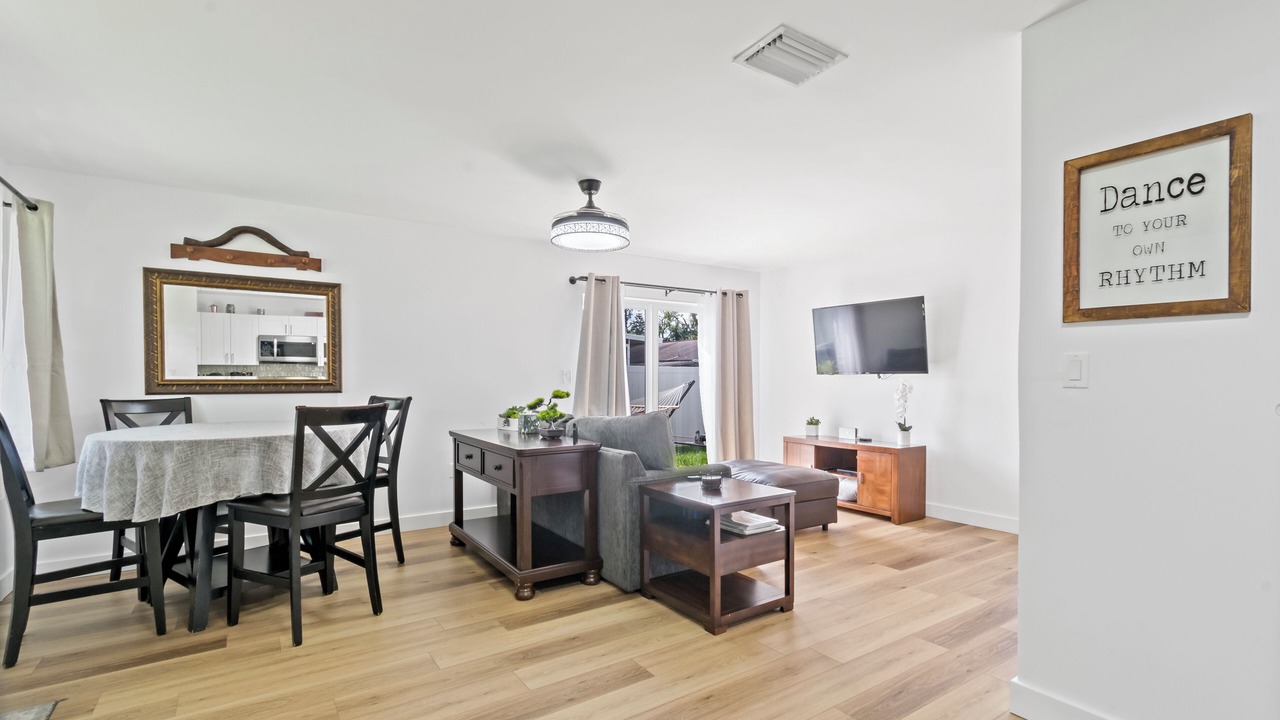 Photo of Bedroom in Iona