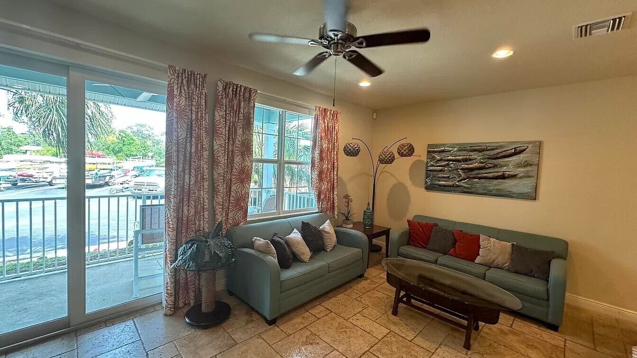 Photo of Livingroom in Merritt Island