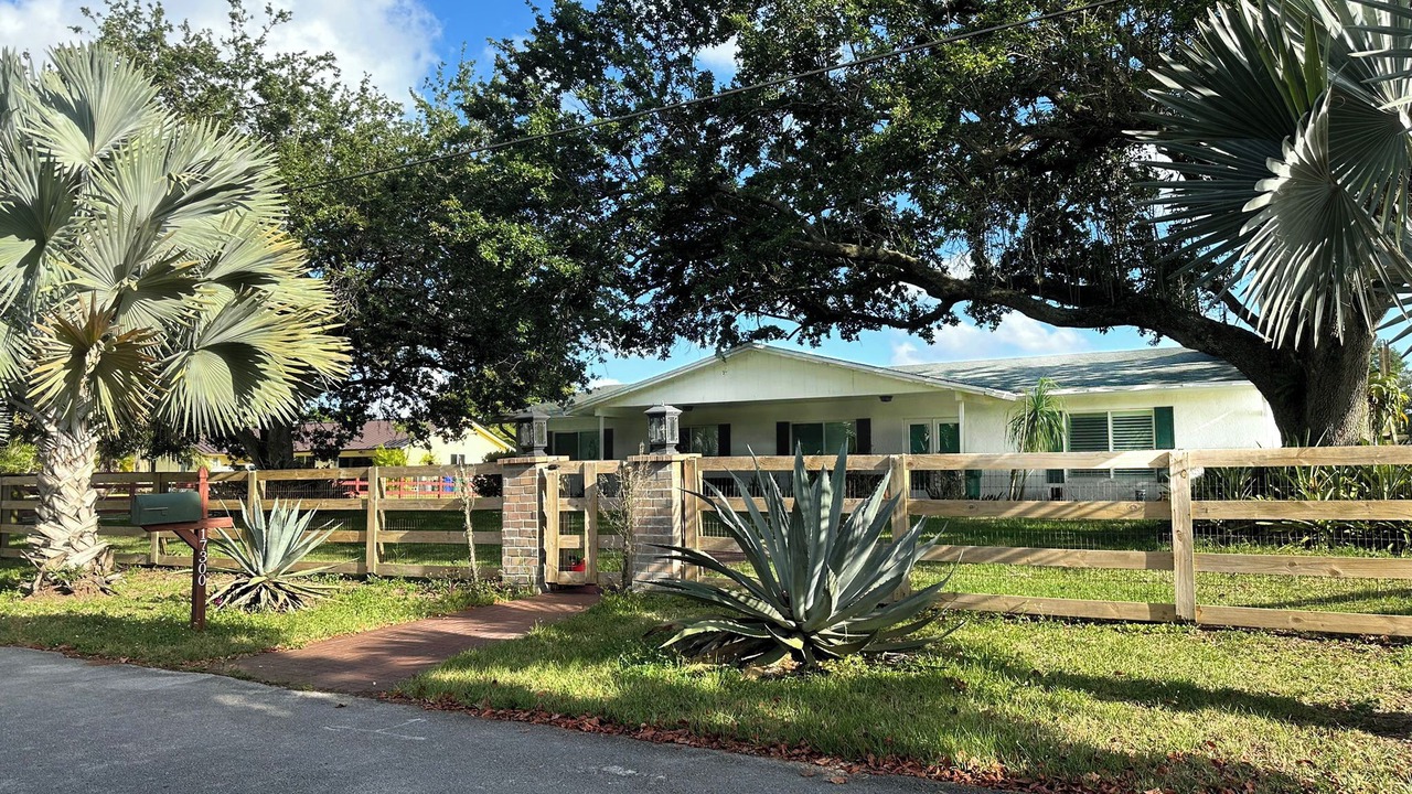 Photo of Outdoor in Weston
