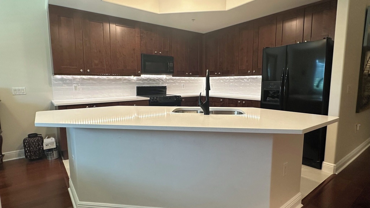 Photo of Kitchen in Royal Harbor