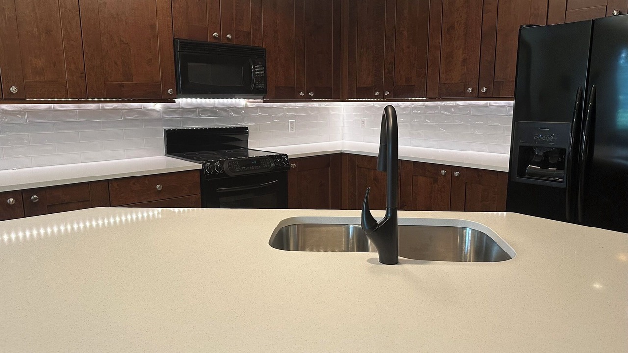 Photo of Kitchen in Royal Harbor