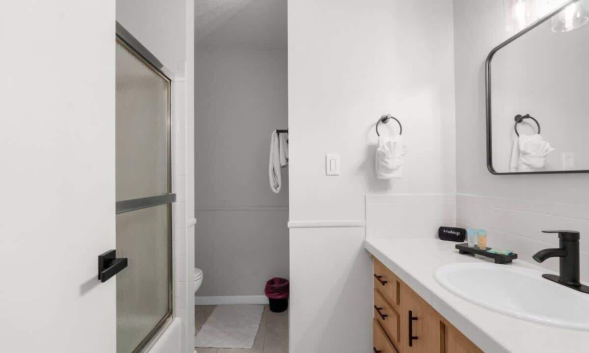 Photo of Bathroom in Brooksville