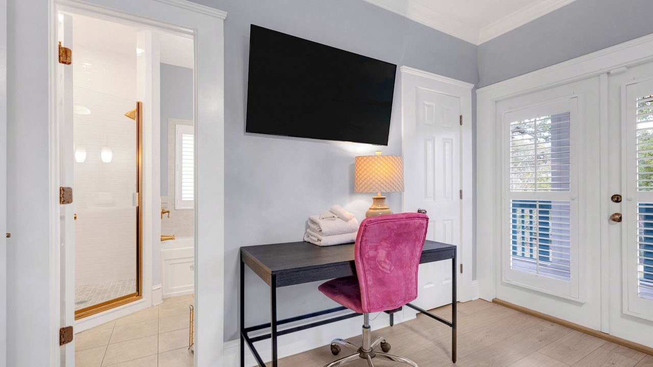 Photo of Bedroom in Urban Core