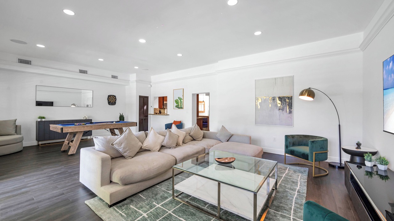Photo of Livingroom in The Roads