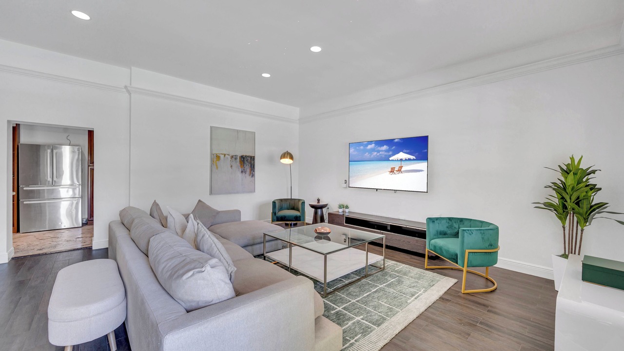 Photo of Livingroom in The Roads
