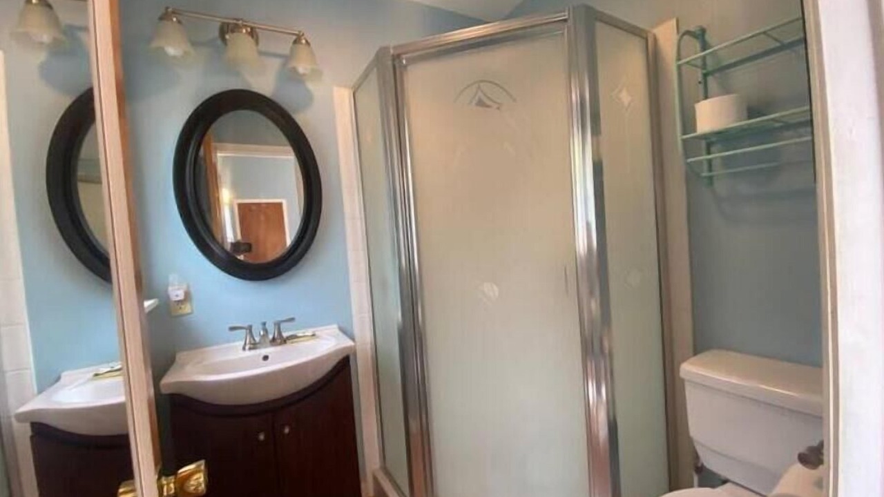 Photo of Bathroom in Avon By The Sea
