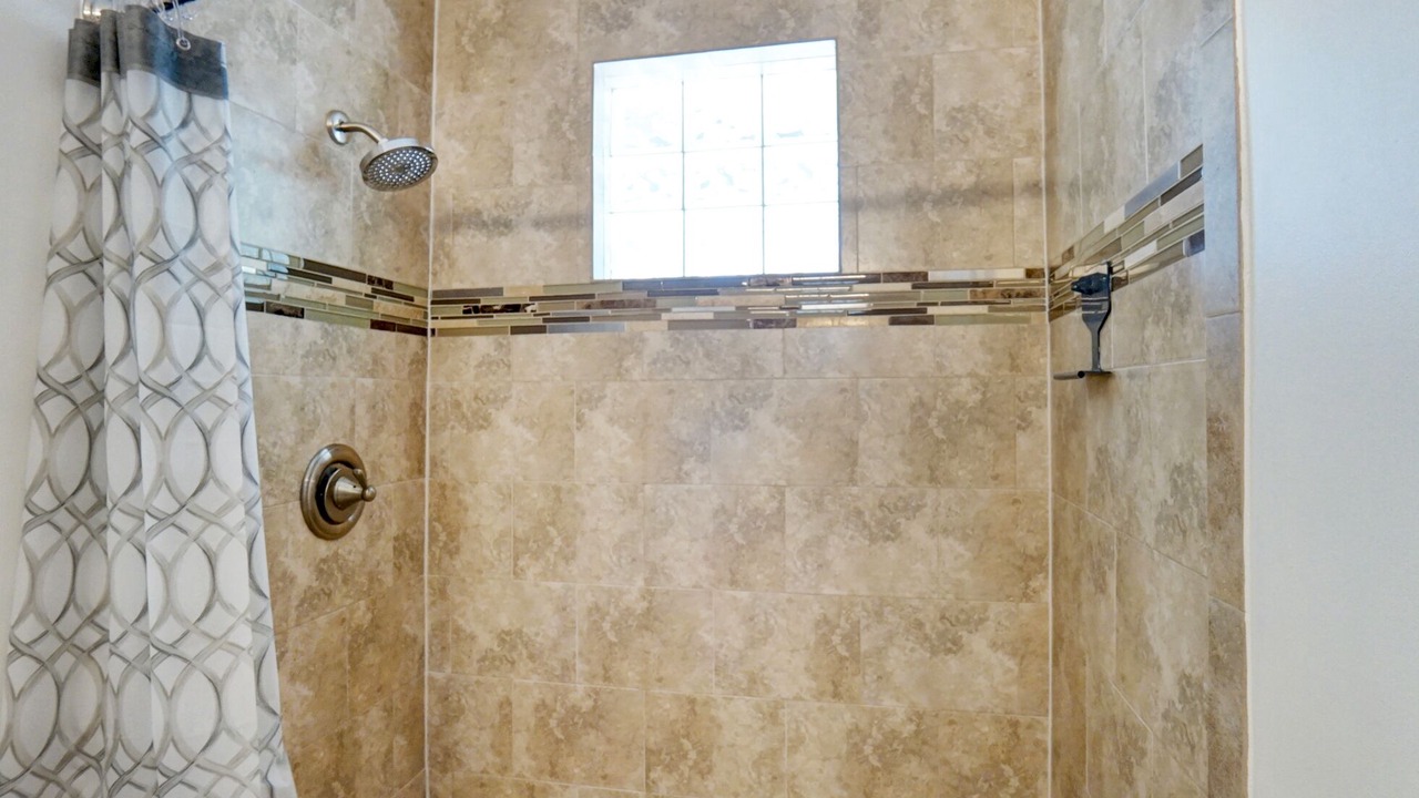 Photo of Bathroom in Tropic Palms