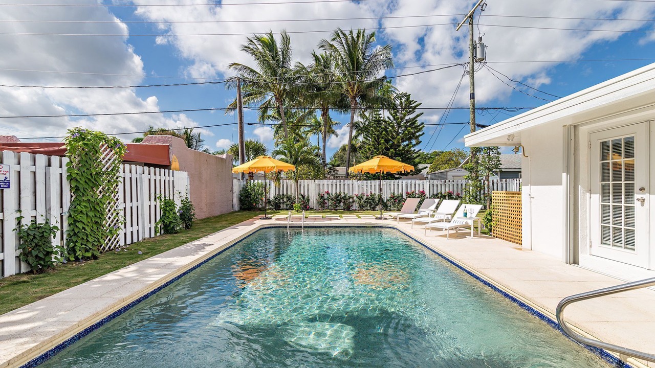 Photo of Outdoor in Parrot Cove
